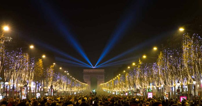 Silvester Paris 2021: Tipps &amp; Infos, Feuerwerk, Unternehmungen | Paris